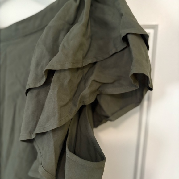 Torrid Dark Green Ruffle Blouse - Picture 5 of 6